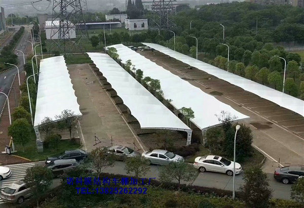 鋼膜結構