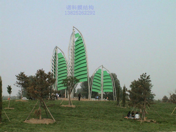 采購(gòu)膜結(jié)構(gòu)車棚時(shí)的注意事項(xiàng)